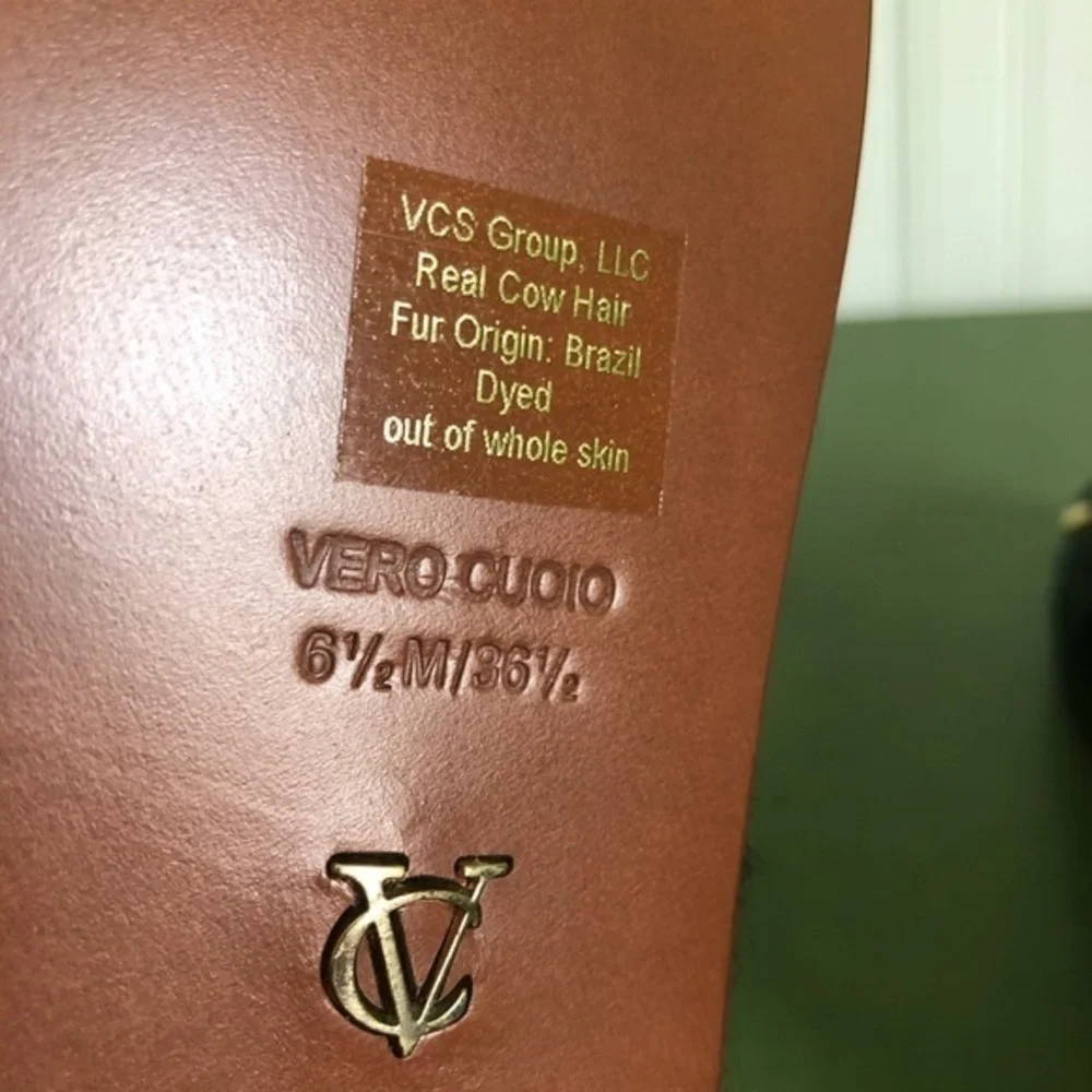 Vince Camuto signature vince